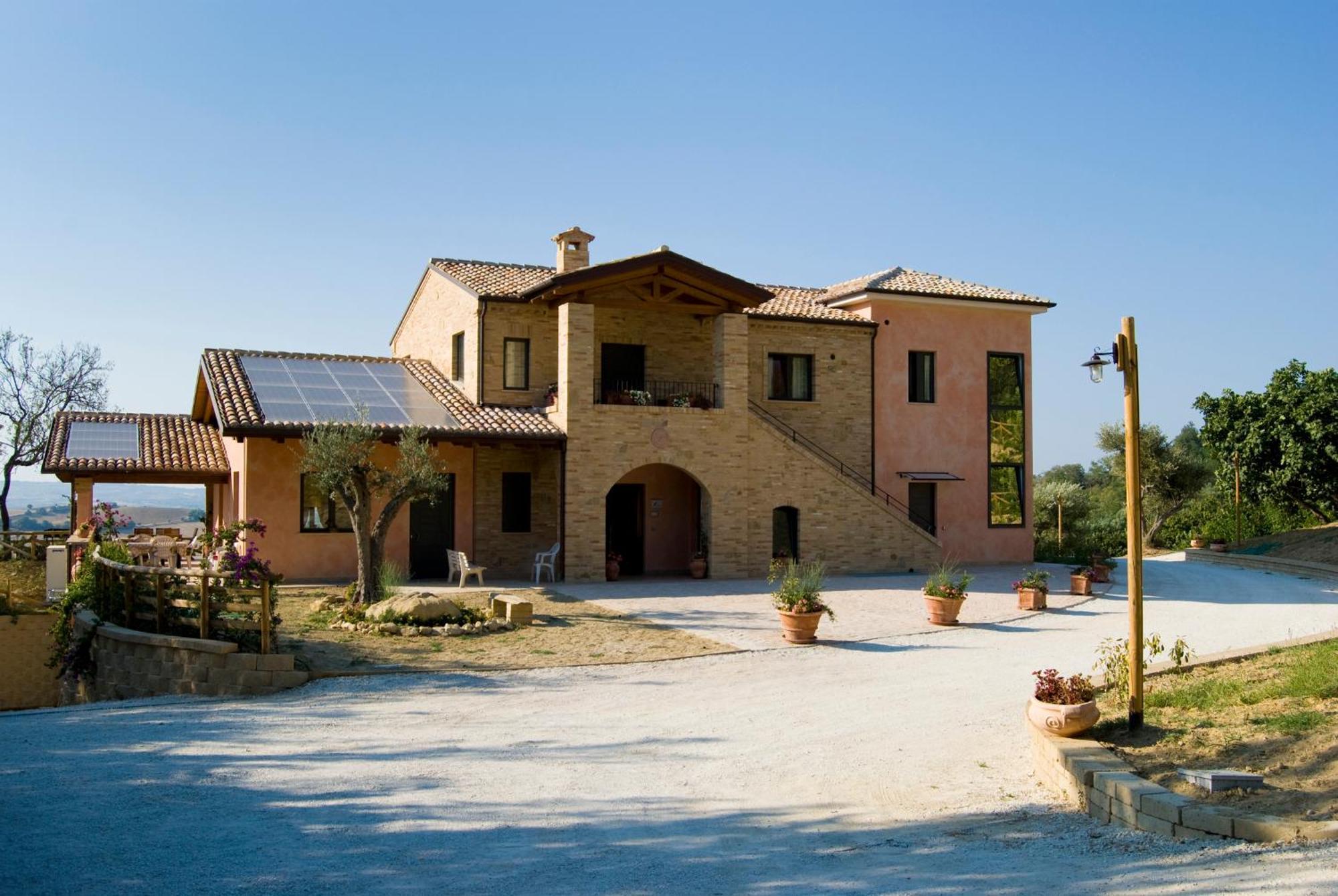 Villa Agriturismo Il Falco SantʼElpidio a Mare Exterior foto